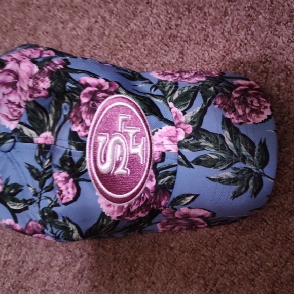 Accessories - San Francisco 49ers floral hat